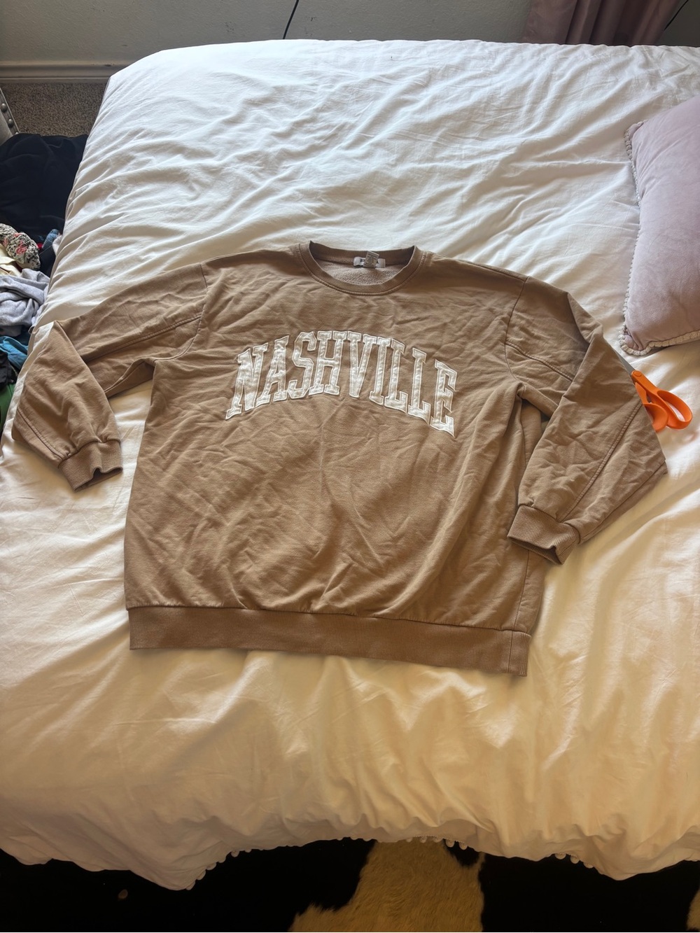 SO Tan 'Nashville' Crewneck Sweatshirt